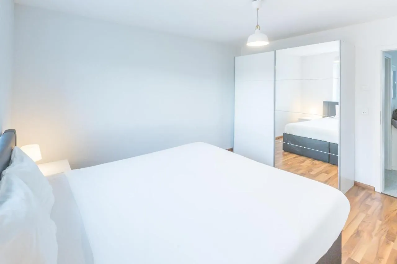 **** Aparthotel Central Home Allschwil Schweiz